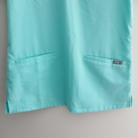 Figs Casma 3 Pocket Scrub Top Limited Edition Colour XXS - Picture 5 of 15